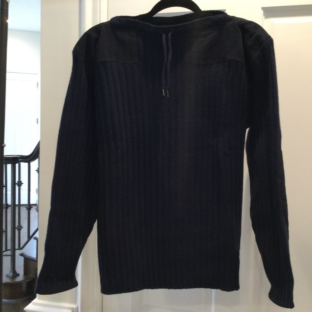 Men’s sweater Brand N.peal size M